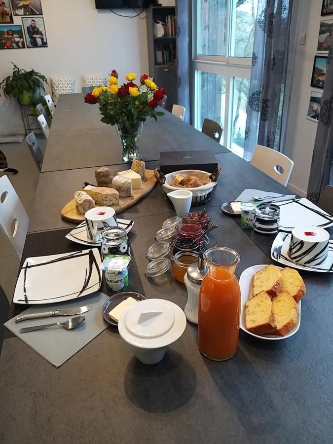 Bed and Breakfast Le Grand Val Lavastrie Exterior foto